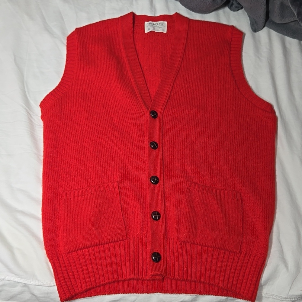 Vintage The Moors Lord Jeff Men’s L Shetland WOOL Red Sweater Vest Button Up - Picture 10 of 13
